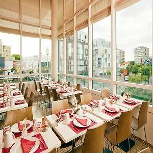Sejours & Affaires Paris-Vitry Aparthotel 3*, Vitry-sur-Seine